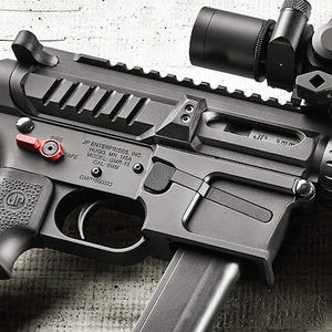 Meet your Posher, Layne